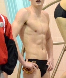  bikini boys 5ab50f0a84929.jpg