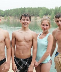bros bare chested 5ab90bdab5091.jpg