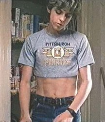 half-shirted hotties 5abd0d303ea88.jpg