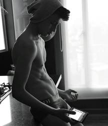 shirtless wonders 7 5ac95f2d23de1.jpg