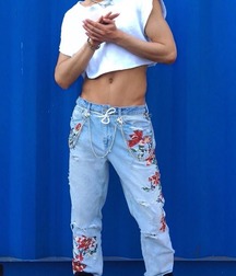 crop top twinkies 5acb8cbdeb784.jpg