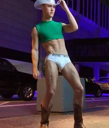 more for humpday 5ad74da928aff.jpg