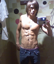 Thursday's twinks 5b192b7841551.jpg