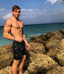 Thursday's twinks 5b192b7bcc46e.jpg