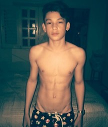 Shirtless wonders 5b48dae010a5b.jpg