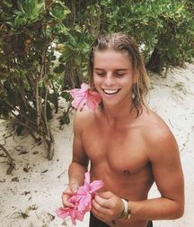 hotties for humpday 2 5b4f8c087e642.jpg