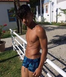pics for kicks 3 5b59bafb3af90.jpg