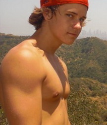 Thursday's toy boys 17 5b7f4f3d65286.jpg