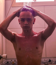 shirtless sweeties 5b9bbce4b8156.png