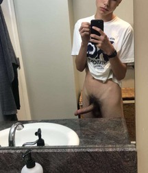 pics for kicks 5b9db8e394d00.jpg