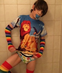 he's so cute 5b9dba5ec1a9d.jpg