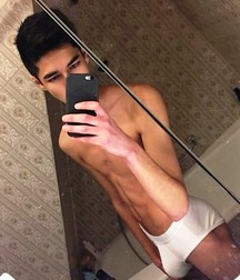 selfies 5bacf315afc3d.jpg