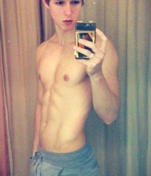 selfies 5bacf31794d8f.jpg