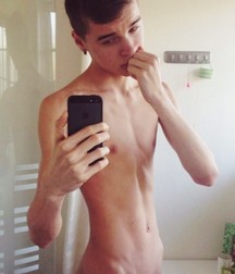 selfies 5bacf32447c83.jpg
