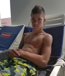 think twinks 3 5bacf46eb0af2.jpg