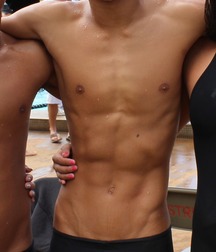 bulging bros 5bc8f4db0bc97.jpg