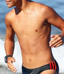 bulging bros 5bc8f4ea3dbf3.jpg