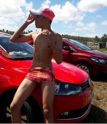 bulging bros 5bc8f4fd505e2.jpg