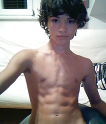 shirtless sweetness 5bedbf4312ea8.jpg