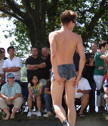 shirtless sweetness 5bedbf4b19592.jpg