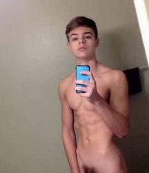 twink 1 5c00167945fa1.jpg