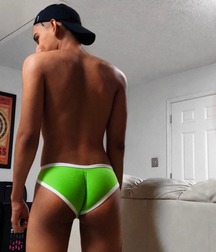 twink 4 5c00178dcf8fc.jpg