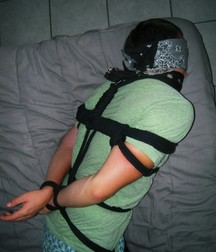 pics for kicks 31 5c0ab19dadb2a.jpg