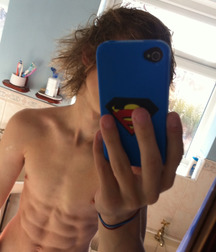 shirtless sweetness 5c1d90ce12360.jpg