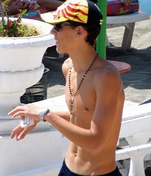 shirtless sweetness 5c1d90d621186.jpg