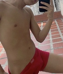 shirtless sweetness 5c1d910deec4b.jpg