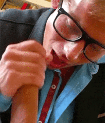 manic Monday 302 5c61a41d1421c.gif