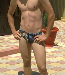 pretty boys 5c6d6ea56308a.jpg