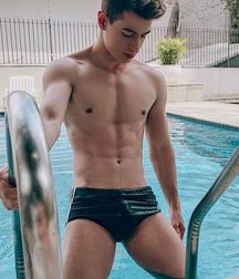 pretty boys 5c6d6ecc579e6.jpg