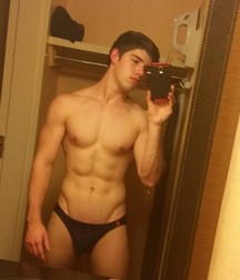 topless twinks 5c6f6b649bb81.jpg