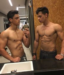 topless twinks 5c6f6b7765009.jpg