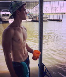 shirtless wonders 5c78885de7287.jpg