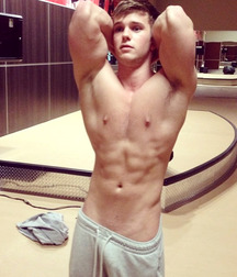 shirtless wonders 5c7888624efc6.jpg
