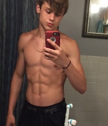 shirtless wonders 5c78888153e14.jpg