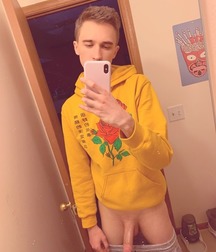selfies set 5c7e9557142f8.jpg
