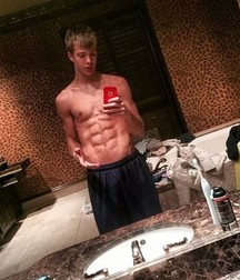 bare chested bros 5c87ccfde212c.jpg