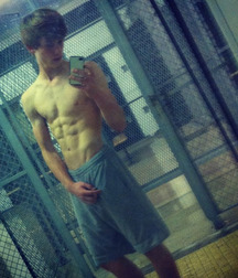 bare chested bros 5c87cd012ffa4.jpg