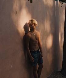 bare chested bros 5c87cd10ce33e.jpg