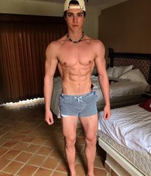 shirtless wonders 2 5c8faa9d290b1.jpg