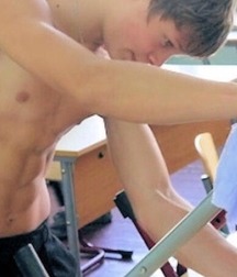 shirtless wonders 3 5c98dc2a5450d.jpg