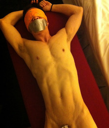 kinky set 5c9d6dd6c21bf.jpg