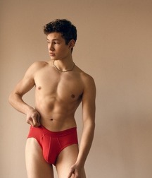 bulging boys 5ca23c329f740.jpg