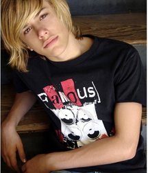 pretty boys 5cae3aae1b8b6.jpg