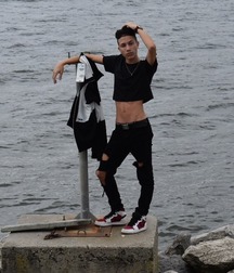 half-shirted hotties 5caf5e20f3d90.jpg