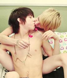 affection 5caf5e803ad6e.jpg