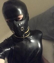 extreme kinkiness 5caf5f50aa29c.jpg